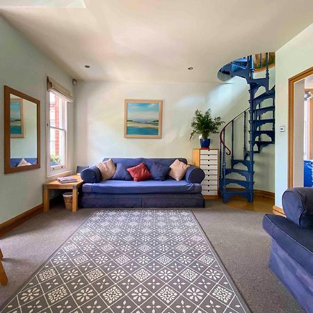 8 Ravenscourt Gardens Lejlighed London Eksteriør billede